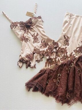 ISO this MANDALAY corset